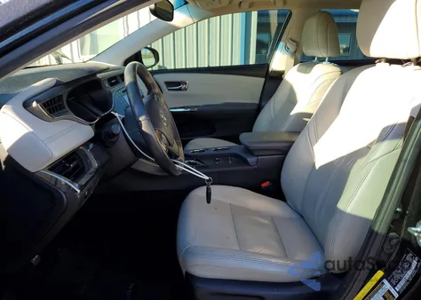 2015 Toyota Avalon Hybrid z USA, uszkodzony, nr VIN 4T1BD1EB0FU043974